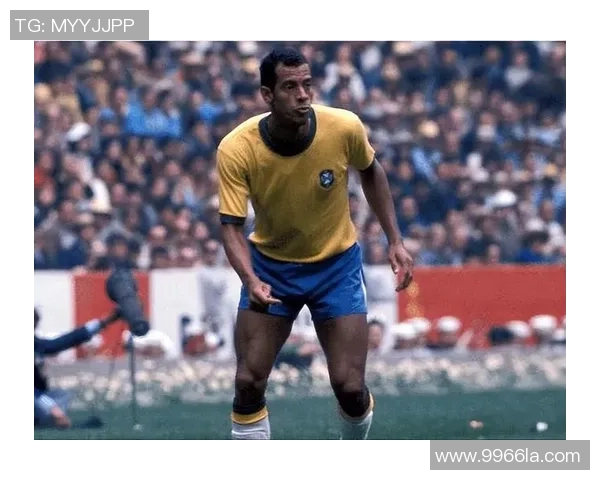 全球足球巅峰时期十大传奇球星及其辉煌成就回顾